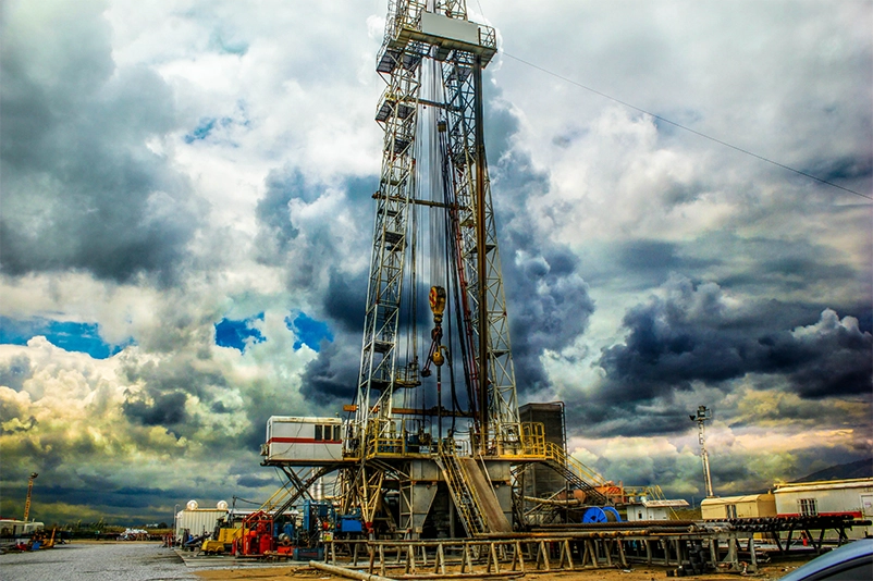 geothermal-drilling-site